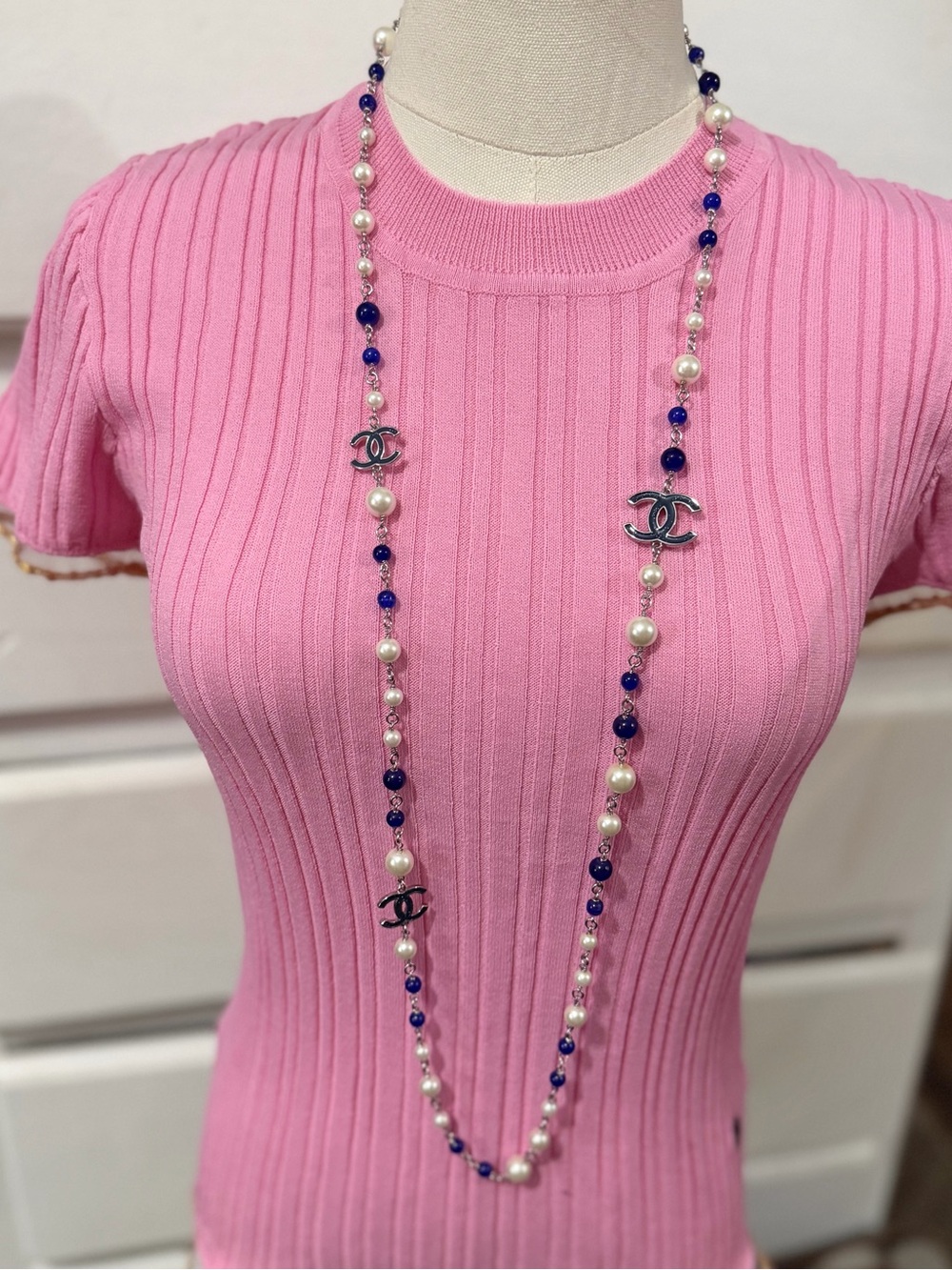 CHANEL White Pearl and Navy Bead CC Long Necklace